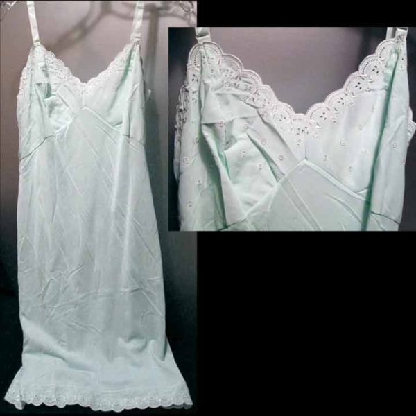 Koman Lingerie Beautiful Sea Green Deadstock Stitch Chest Design Slip