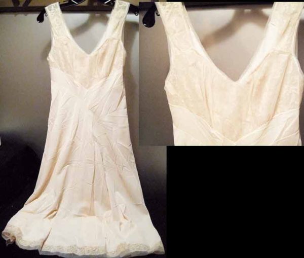 Vanity Fair Sheer Over Lace Bust Full Length Nightgown Slip