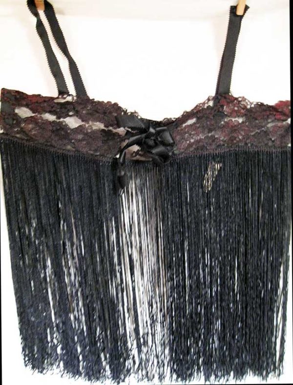 Exotique 1950/60s Black Lace Top with Fringe and Roses - Image 2